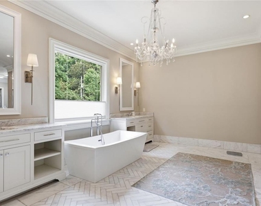 5965 Riverside Drive - Photo Thumbnail 24