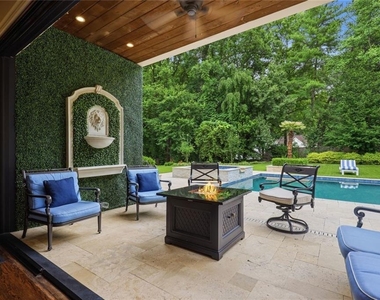 5965 Riverside Drive - Photo Thumbnail 3