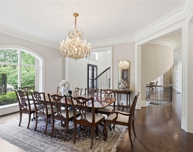5965 Riverside Drive - Photo Thumbnail 16