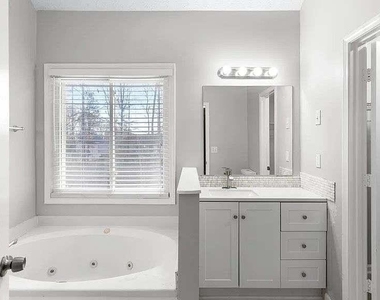 2247 June Court - Photo Thumbnail 6