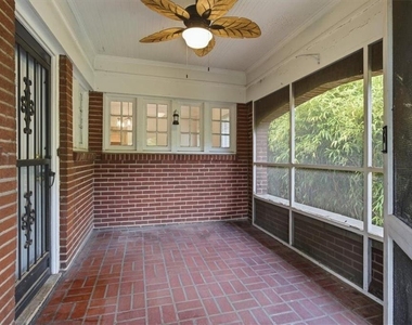 1513 Melrose Drive Sw - Photo Thumbnail 3