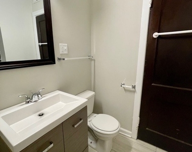 4452 N Winchester Avenue - Photo Thumbnail 12