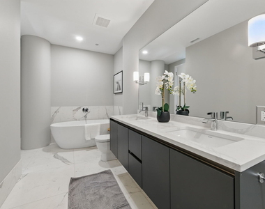 146 W Erie Street - Photo Thumbnail 10