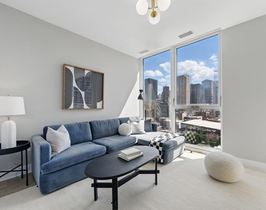 146 W Erie Street - Photo Thumbnail 13