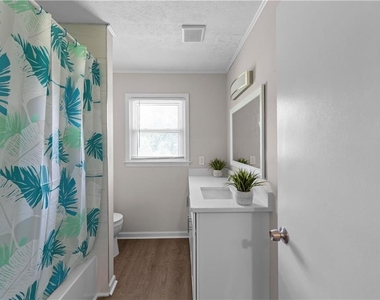 5245 Stonewall Tell Road - Photo Thumbnail 13