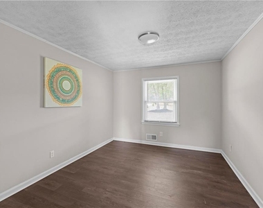 5245 Stonewall Tell Road - Photo Thumbnail 11