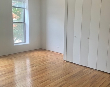 3055 N Sheffield Avenue - Photo Thumbnail 18