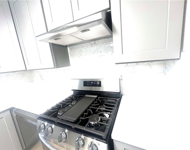 3320 Timbercreek Drive - Photo Thumbnail 10