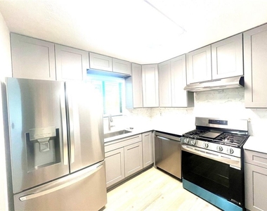 3320 Timbercreek Drive - Photo Thumbnail 8