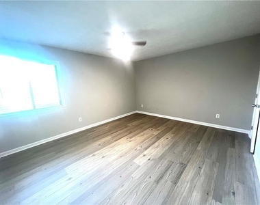 3320 Timbercreek Drive - Photo Thumbnail 13
