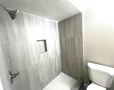 3320 Timbercreek Drive - Photo Thumbnail 15