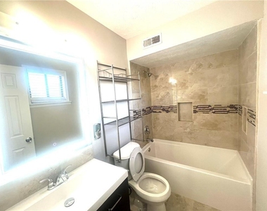 3320 Timbercreek Drive - Photo Thumbnail 14