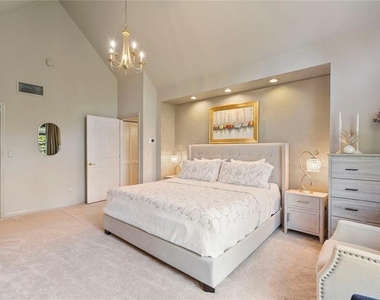 3636 Habersham Road Nw - Photo Thumbnail 24