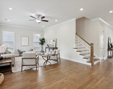 1445 Calvert Lane - Photo Thumbnail 4