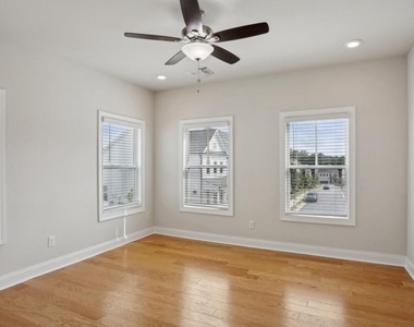 1445 Calvert Lane - Photo Thumbnail 14