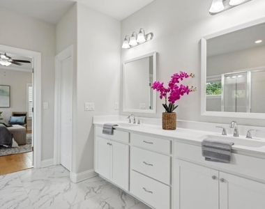 1445 Calvert Lane - Photo Thumbnail 13