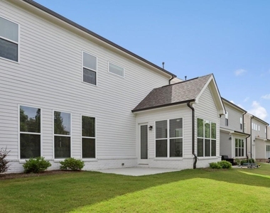 1445 Calvert Lane - Photo Thumbnail 10