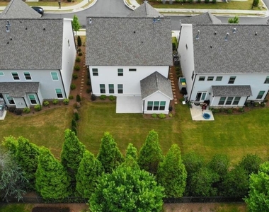 1445 Calvert Lane - Photo Thumbnail 27