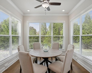 1445 Calvert Lane - Photo Thumbnail 9
