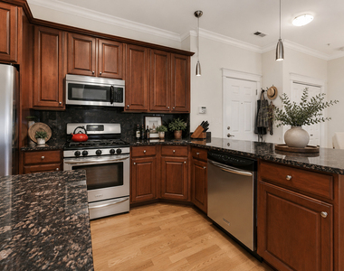 1453 W Irving Park Road - Photo Thumbnail 6