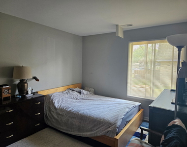4424 Euclid Avenue - Photo Thumbnail 8