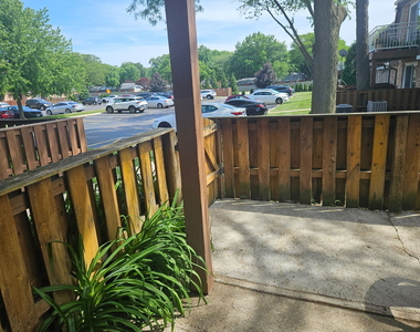4424 Euclid Avenue - Photo Thumbnail 13