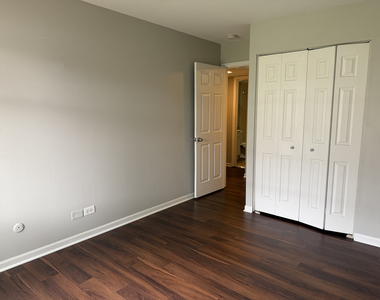 4424 Euclid Avenue - Photo Thumbnail 8