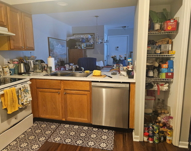 4424 Euclid Avenue - Photo Thumbnail 4