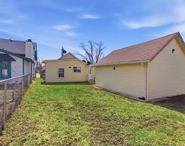 810 Superior Street - Photo Thumbnail 13