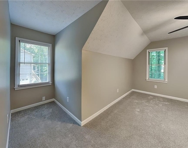 1765 Blackwillow Drive - Photo Thumbnail 12