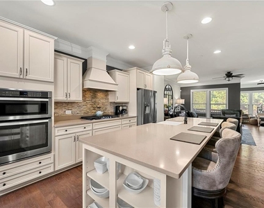 1289 Park Bench Place - Photo Thumbnail 37