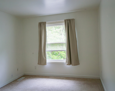 1105 E Florida Avenue - Photo Thumbnail 6