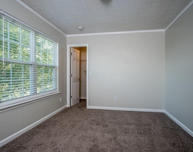 1078 River Plantation Drive - Photo Thumbnail 17