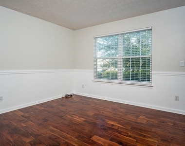1078 River Plantation Drive - Photo Thumbnail 10