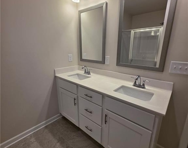 6386 Sundowner Place - Photo Thumbnail 11