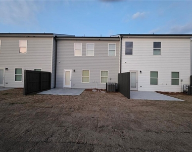 6386 Sundowner Place - Photo Thumbnail 6