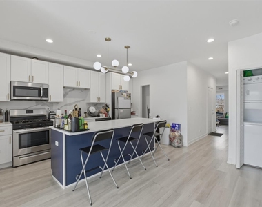 4937 N St. Louis Avenue - Photo Thumbnail 2