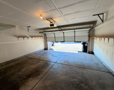 2509 Bella Drive - Photo Thumbnail 14