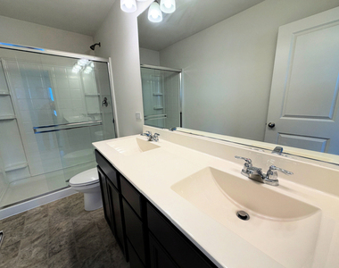 2509 Bella Drive - Photo Thumbnail 7