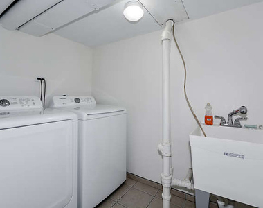 2140 Dobson Street - Photo Thumbnail 13