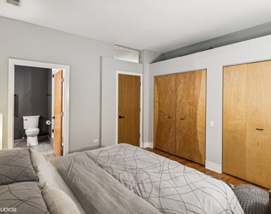 212 W Washington Street - Photo Thumbnail 19