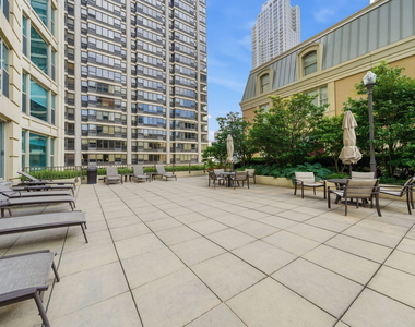 25 E Superior Street - Photo Thumbnail 13