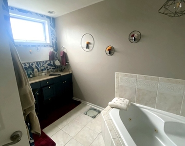 2236 W Armitage Avenue - Photo Thumbnail 6