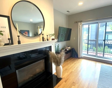 2236 W Armitage Avenue - Photo Thumbnail 1