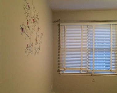 7070 Derby Court - Photo Thumbnail 12