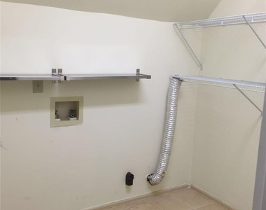 7070 Derby Court - Photo Thumbnail 5