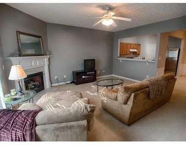3816 Dandridge Way - Photo Thumbnail 4