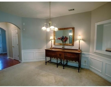 3816 Dandridge Way - Photo Thumbnail 2
