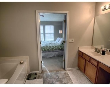 3816 Dandridge Way - Photo Thumbnail 7