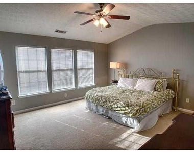 3816 Dandridge Way - Photo Thumbnail 5